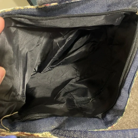 Bethlehem Tapestry Shoulder Bag - Multicolor - Picture 2 of 2